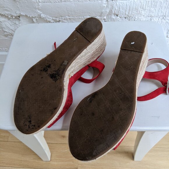VIONIC RED ESPADRILLE SANDALS LIKE NEW SIZE 9.5 - Picture 5 of 8